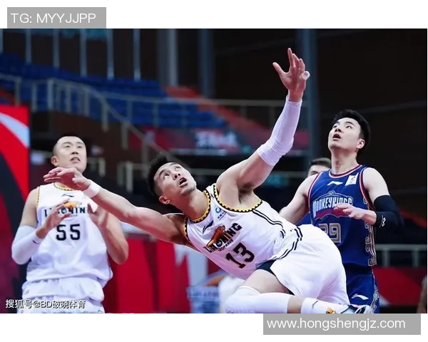 特马卡比与米兰阿玛尼的精彩对决揭示足球战术与球队实力的较量